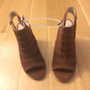 🔴Shellys London Heeled Leather Sandals NWT 6.5